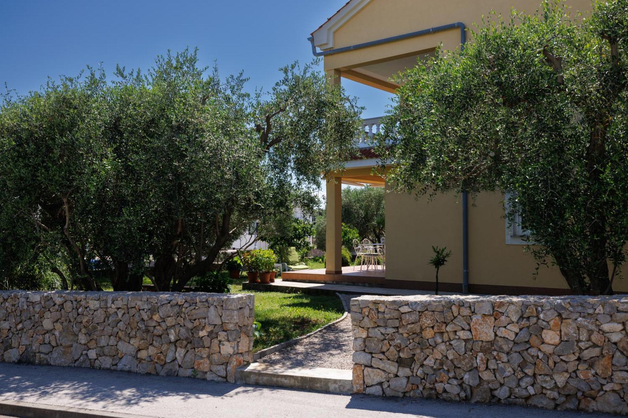 Apartmani Olea Krk Крк Екстер'єр фото